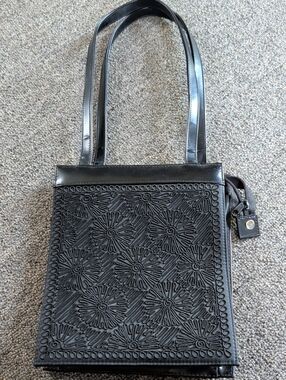 Vintage Women's Black Floral Shoulder Bag